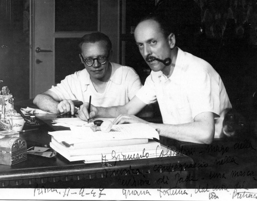 Il M.° Colombini con Pietro Carli autore del libretto di Jade (1947)
